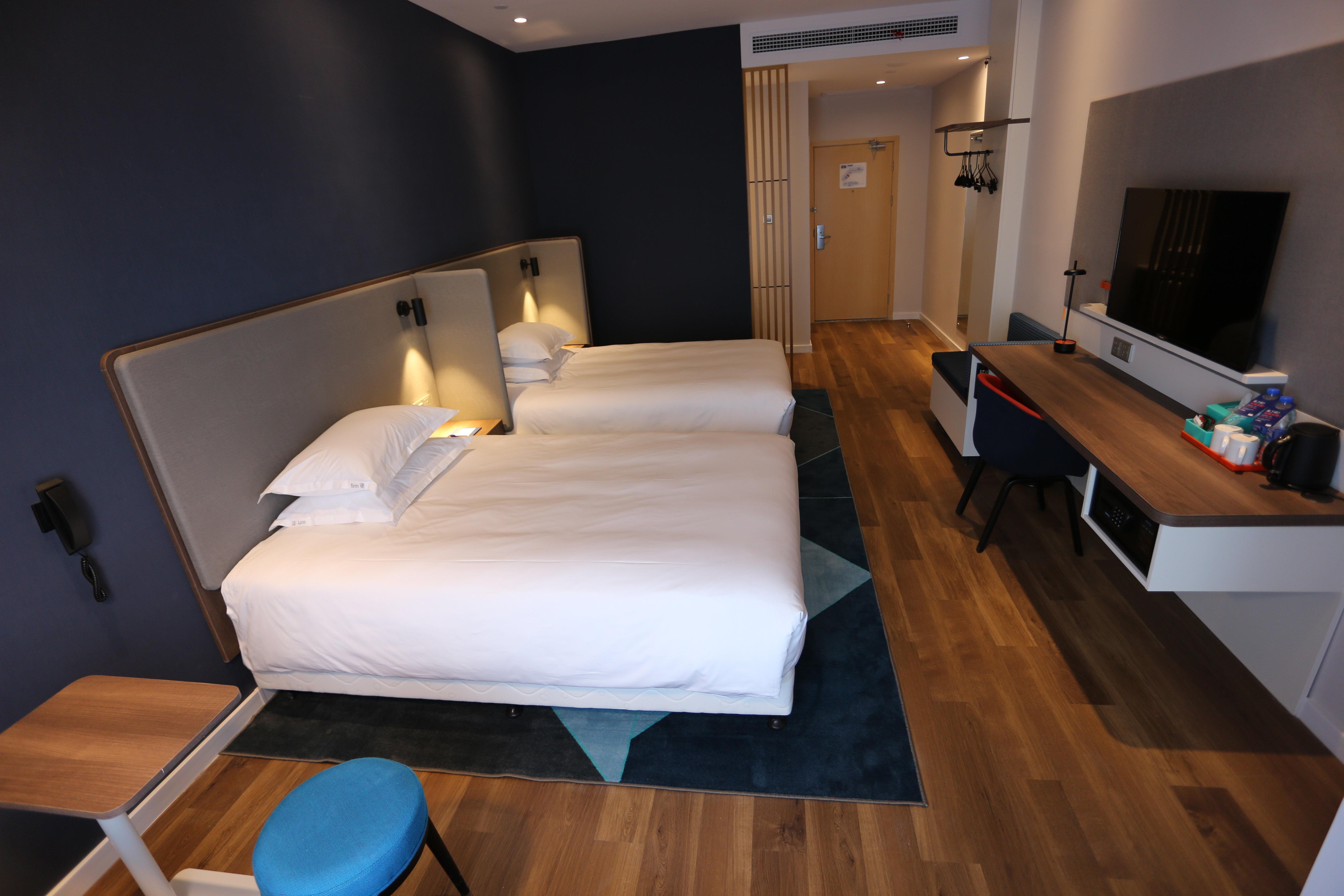 Holiday Inn Express - Wuhan Optical Valley By Ihg Екстер'єр фото