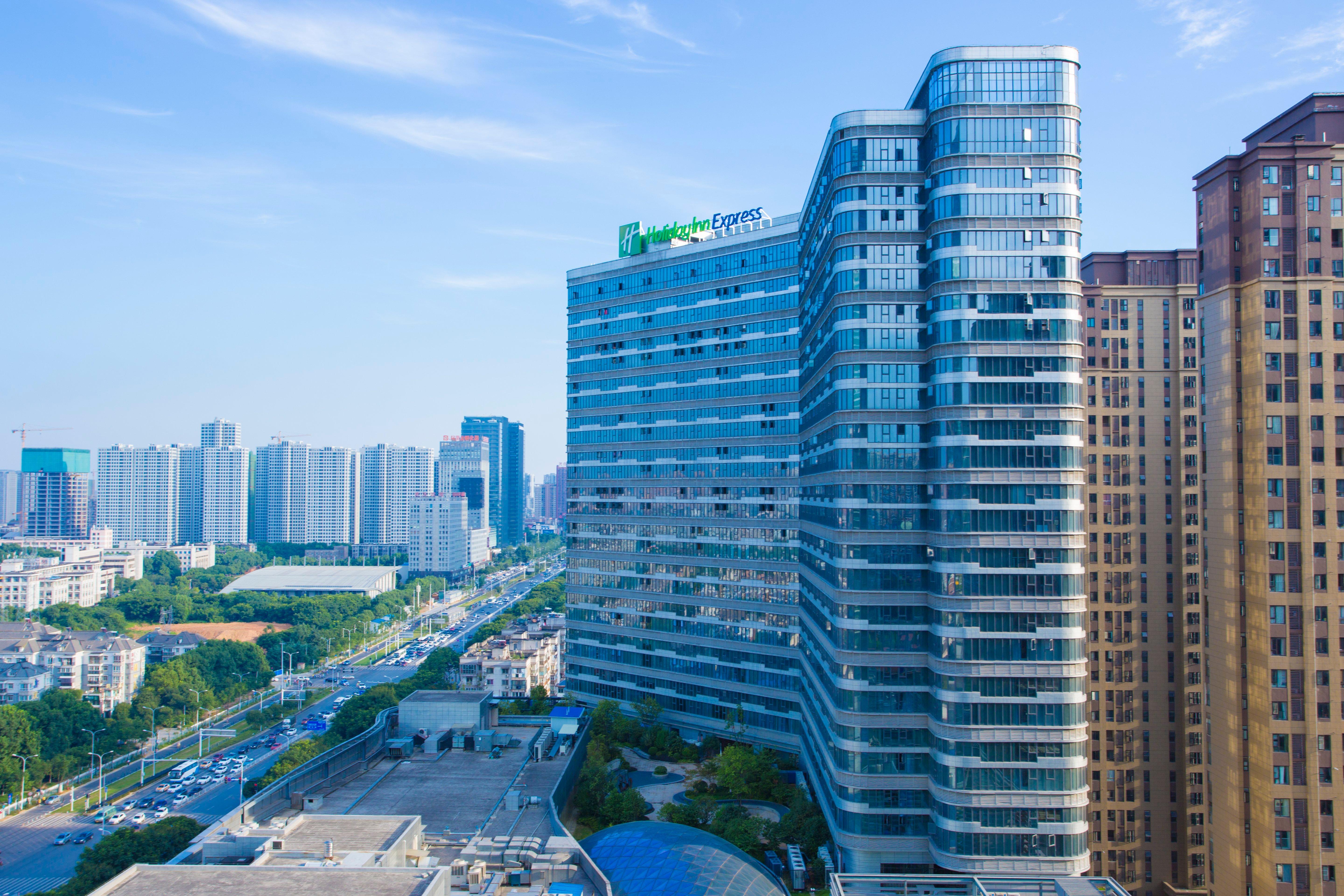 Holiday Inn Express - Wuhan Optical Valley By Ihg Екстер'єр фото