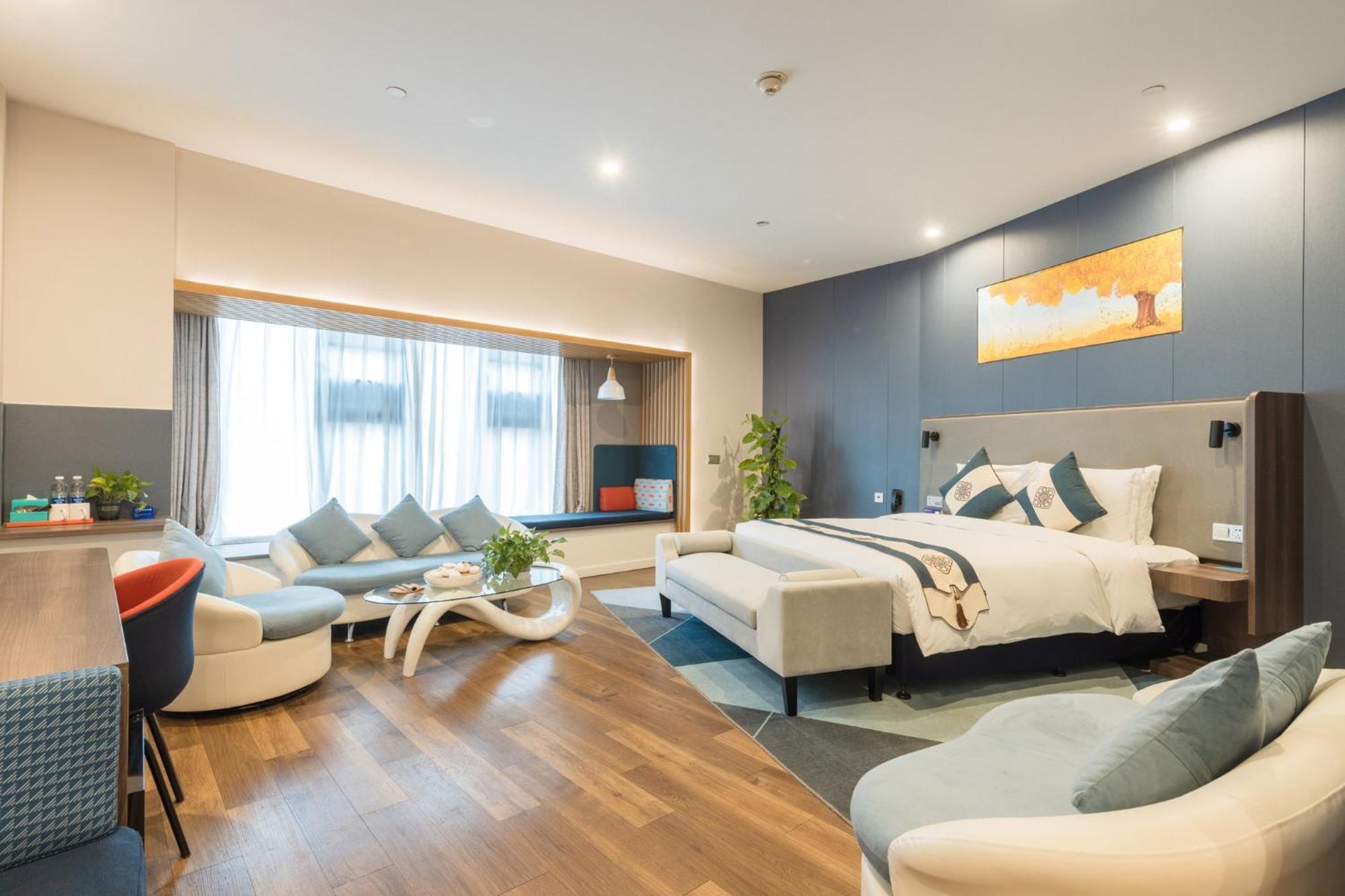 Holiday Inn Express - Wuhan Optical Valley By Ihg Екстер'єр фото